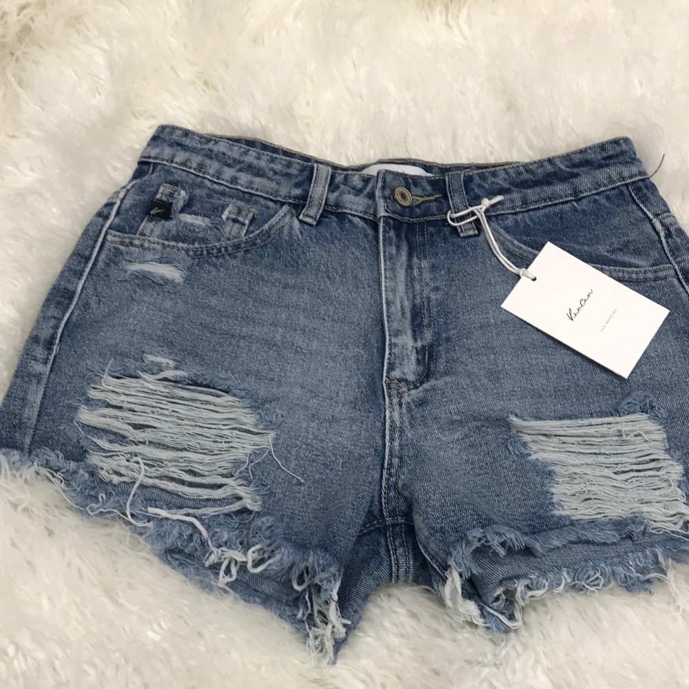 ❤️ 1 Left- NWT Kancan High Waisted Shorts - Picture 2 of 3